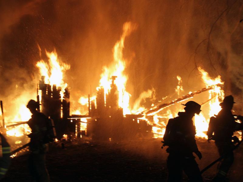 33 Hillside Ave. Structure Fire, October 2014, Photo by Frank Becera