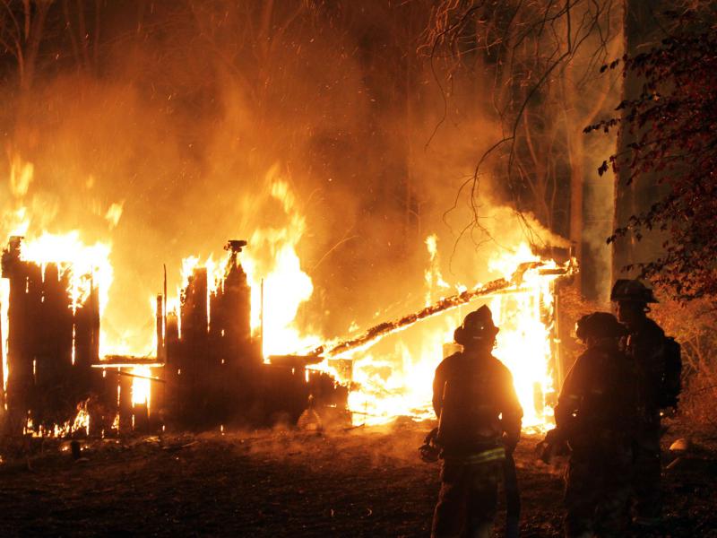 33 Hillside Ave. Structure Fire, October 2014, Photo by Frank Becera